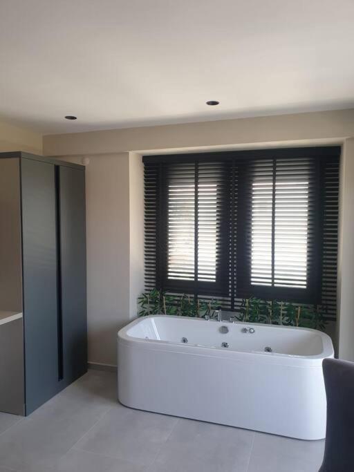 Havuzlu Korunakli Jakuzili Villa Fethiye Kültér fotó