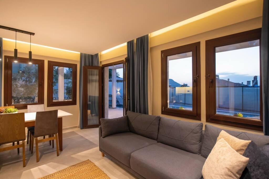Havuzlu Korunakli Jakuzili Villa Fethiye Kültér fotó